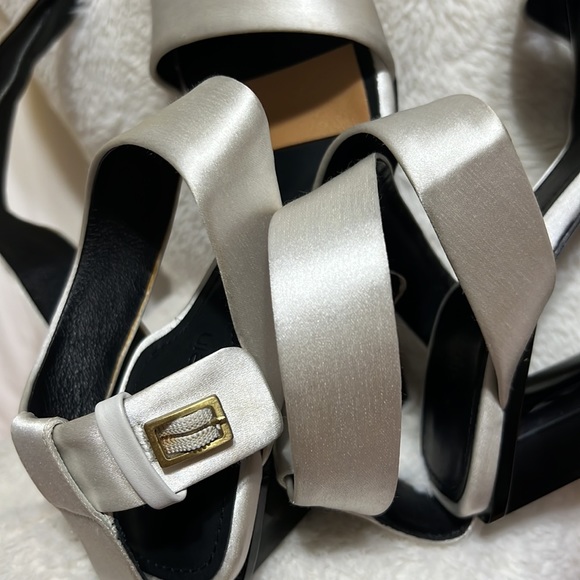 Calvin Klein Collection - Picture 5 of 10